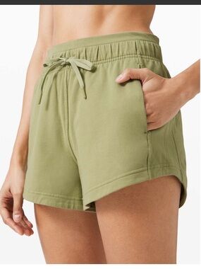 Lululemon Inner Glow Short 3"